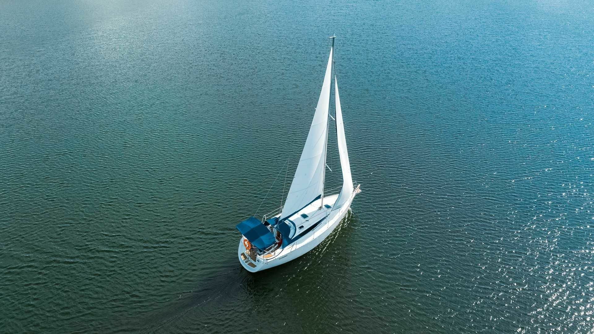 Tango 33 | 11 Lady M