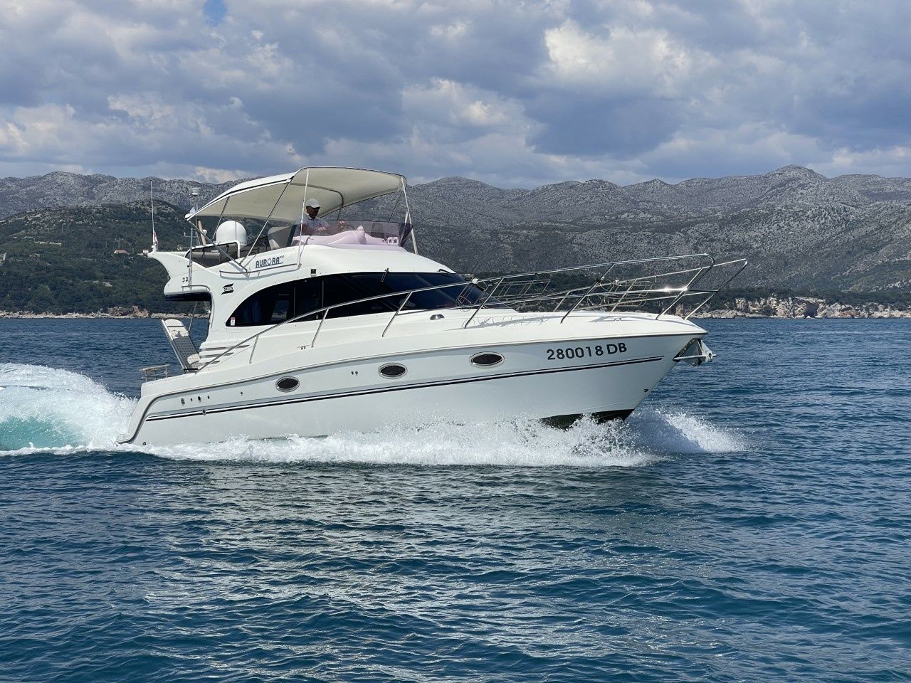Galeon 330 Fly | 280018DB