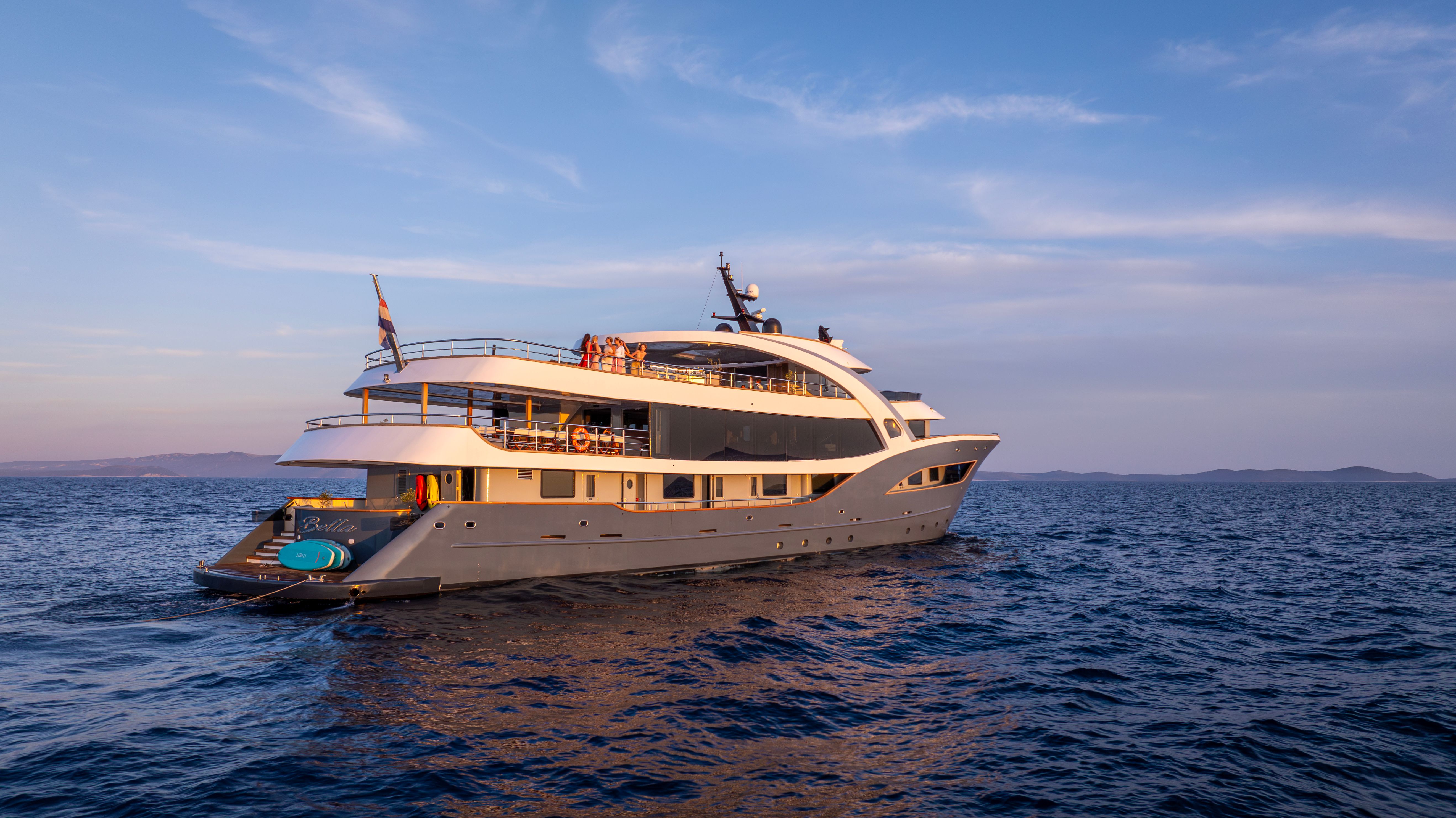 Custom Built 157 | Bella