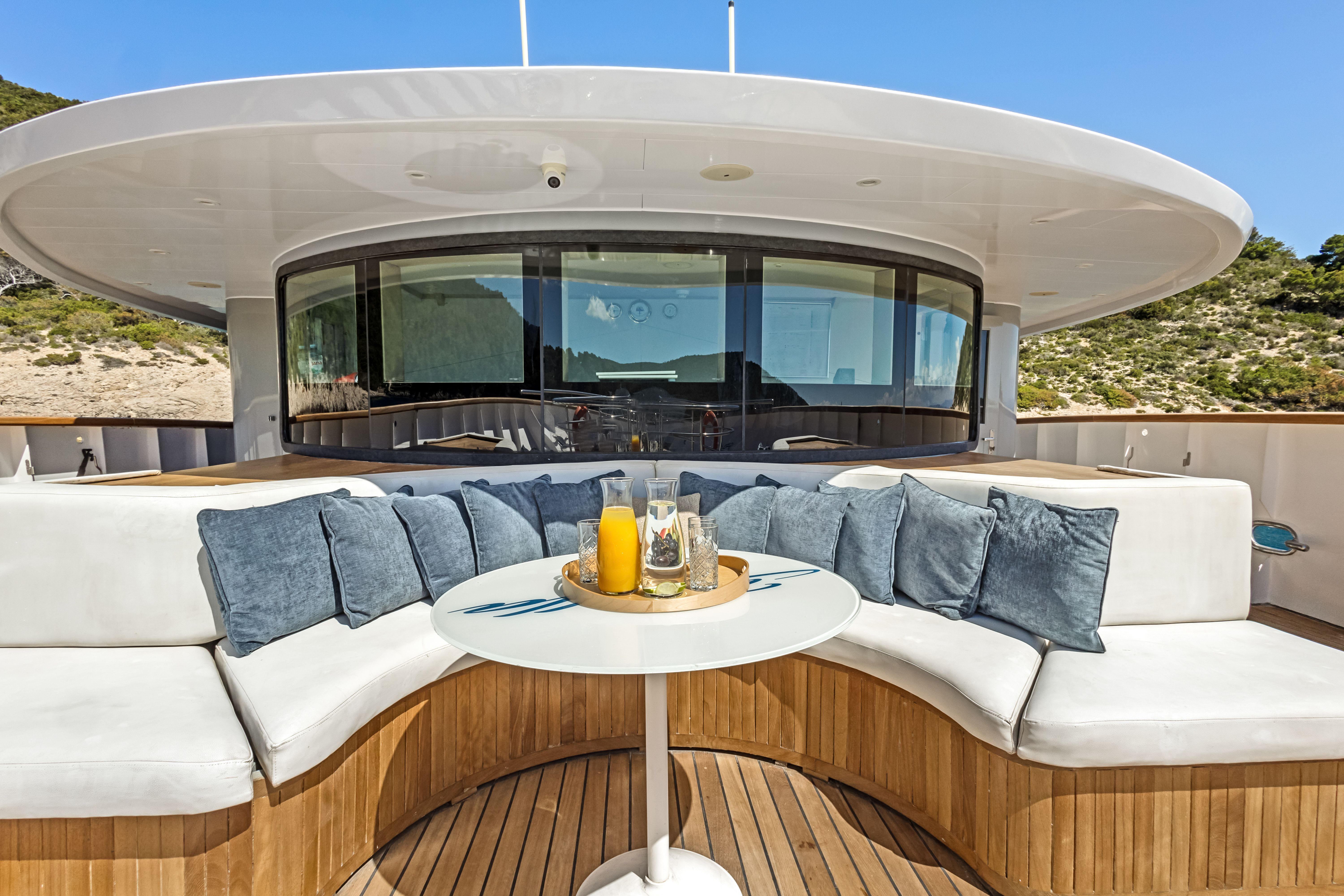 Custom Built 157 | Bella