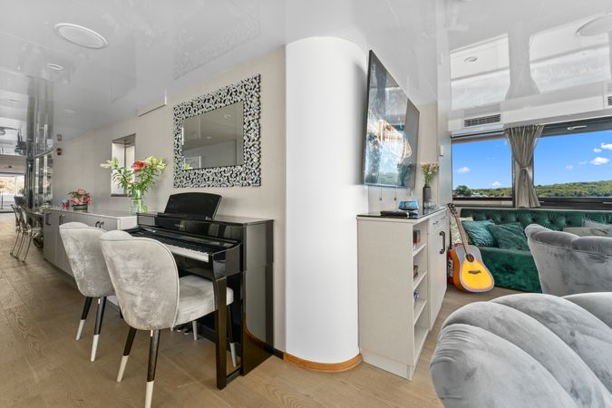 Custom Built 170 | Alfa Mario