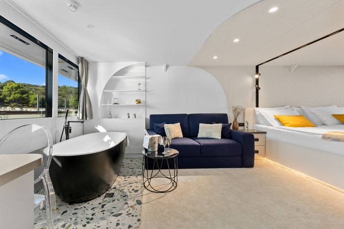 Custom Built 170 | Alfa Mario