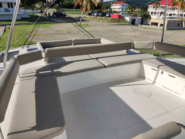 Bali 5.4 | First Class