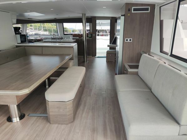 Bali 5.4 | First Class