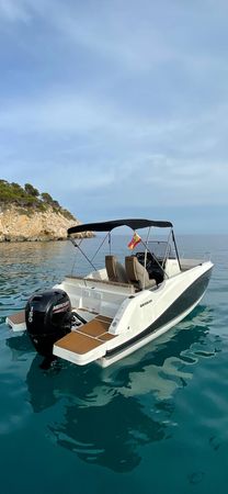 Quicksilver Activ 605 Open | Meridian