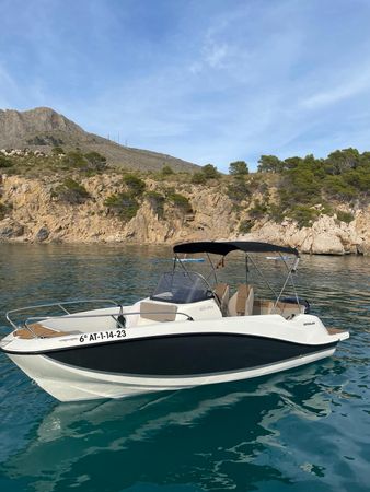 Quicksilver Activ 605 Open | Meridian