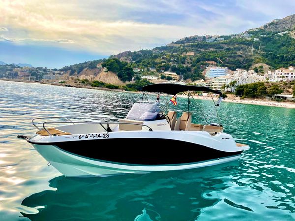 Quicksilver Activ 605 Open | Meridian