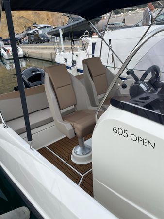 Quicksilver Activ 605 Open | Meridian