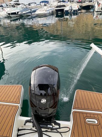 Quicksilver Activ 605 Open | Meridian