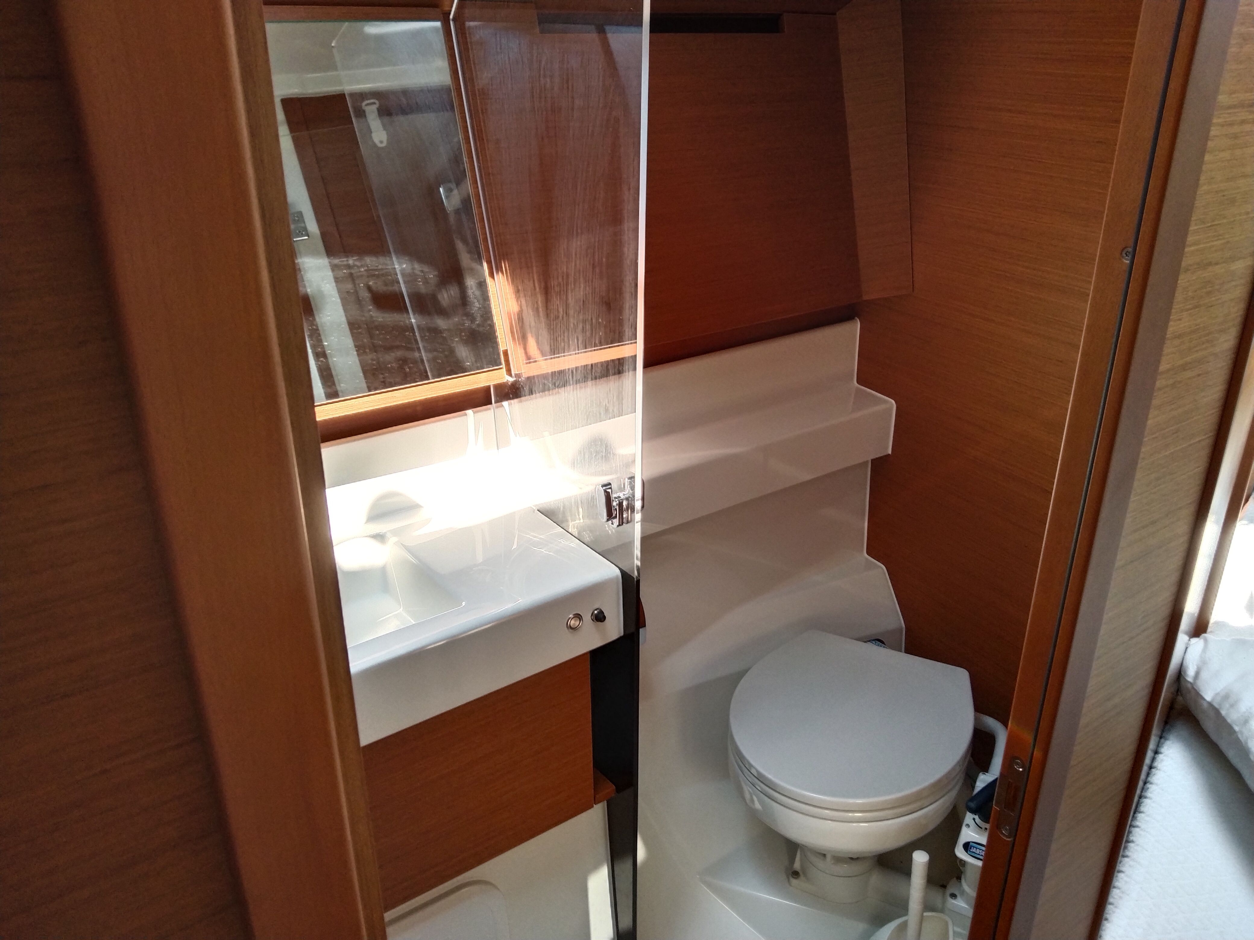 Jeanneau Sun Odyssey 410 | Vanilla