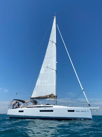 Jeanneau Sun Odyssey 410 | Vanilla