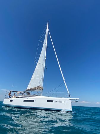 Jeanneau Sun Odyssey 410 | Vanilla