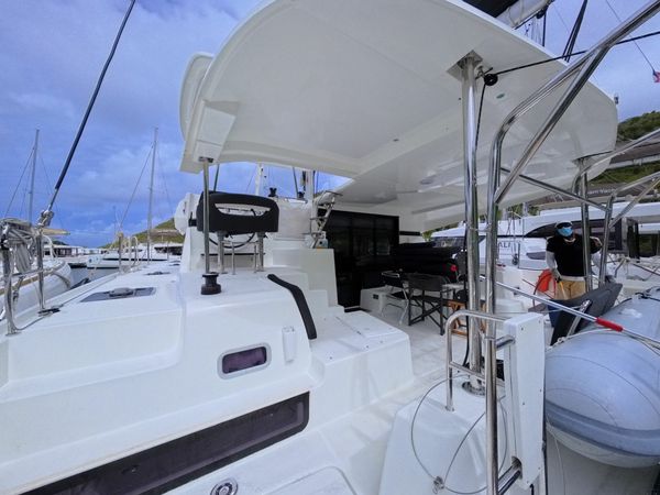 Lagoon 42 | Daffodil