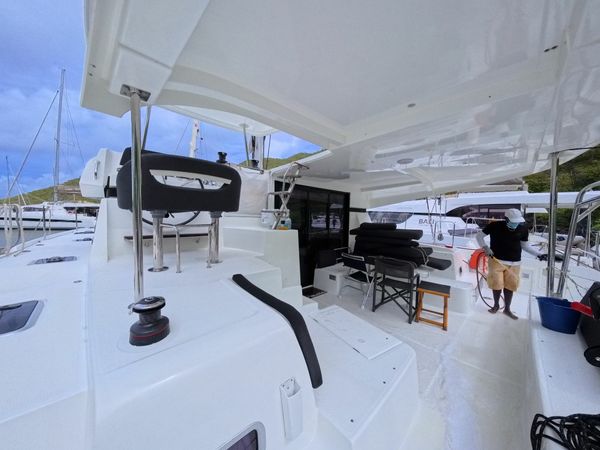 Lagoon 42 | Daffodil