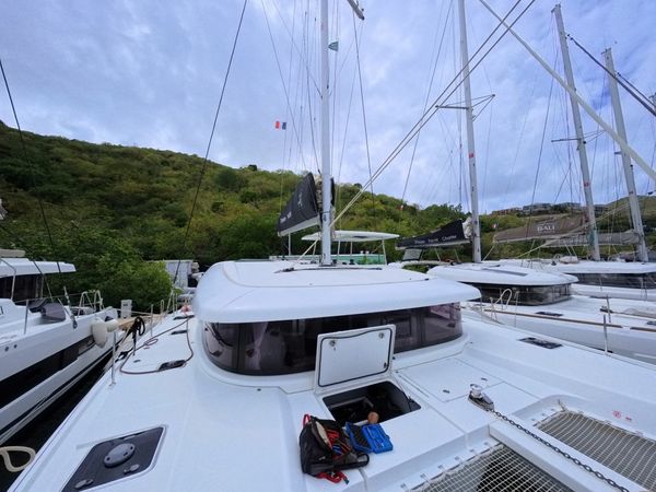 Lagoon 42 | Daffodil