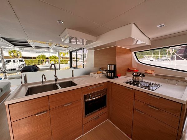 Bali 4.6 | Crossandra