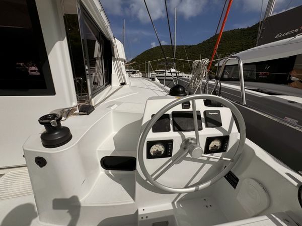 Bali Catsmart | Chrysanthemum