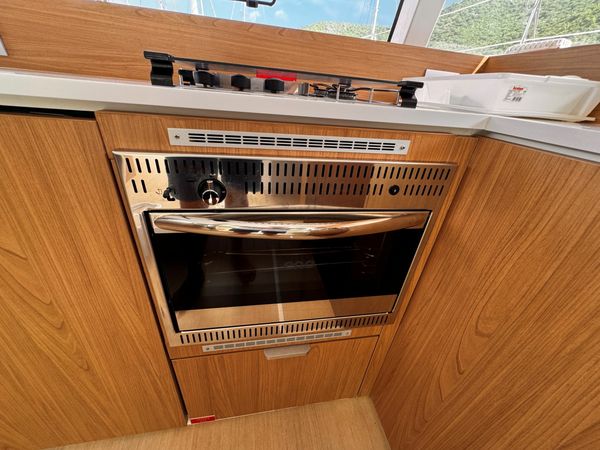 Bali Catsmart | Chrysanthemum