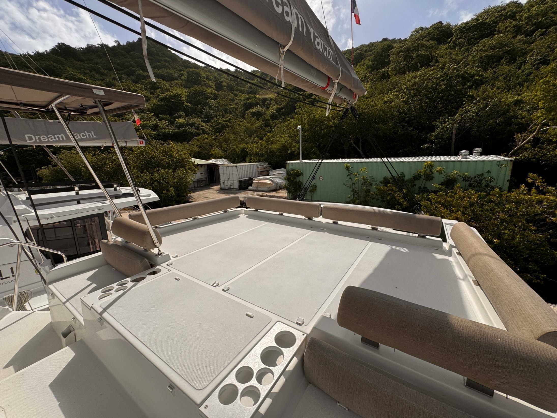 Bali Catspace | Caouanne