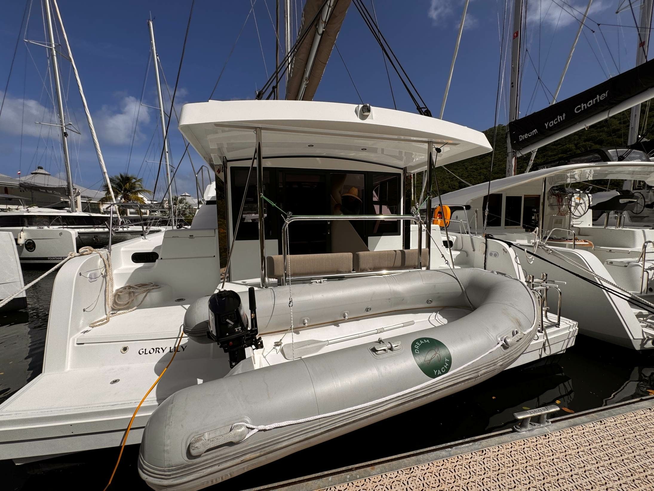 Bali Catspace | Glory Lily