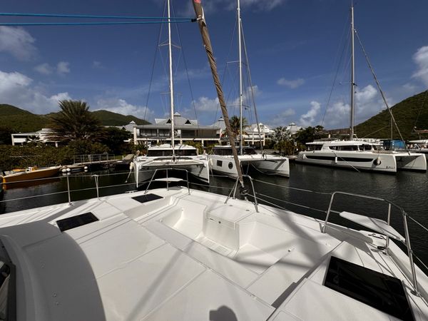 Bali Catspace | Glory Lily