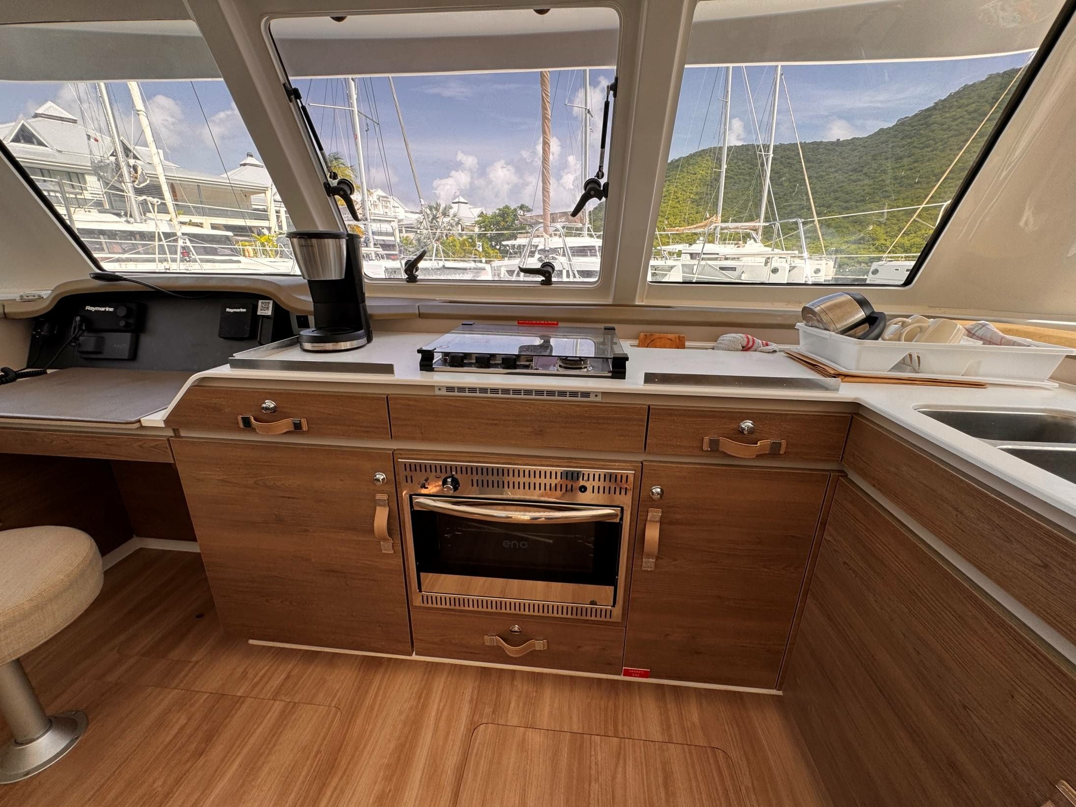 Bali Catspace | Glory Lily