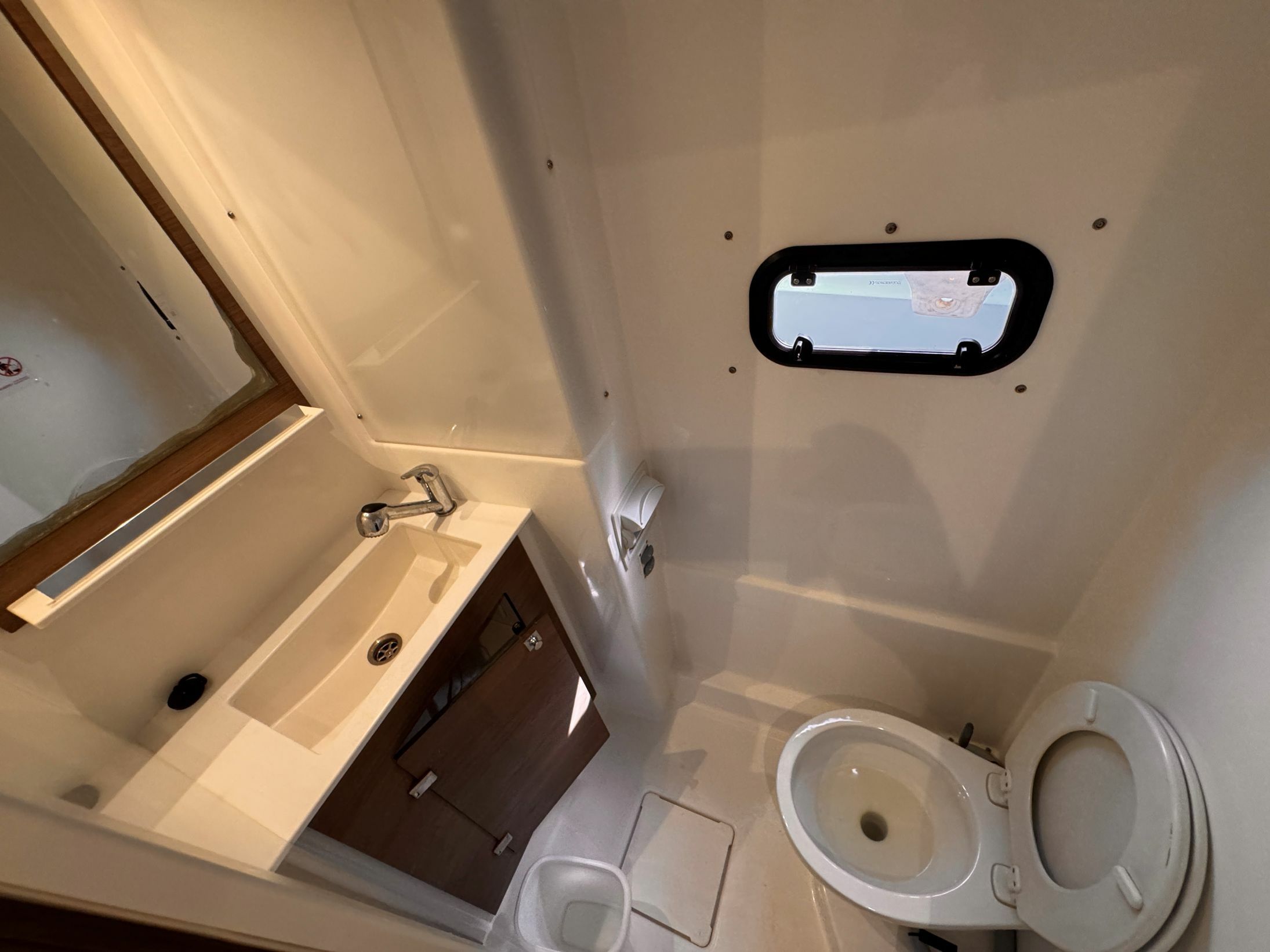 Bali Catspace | Glory Lily