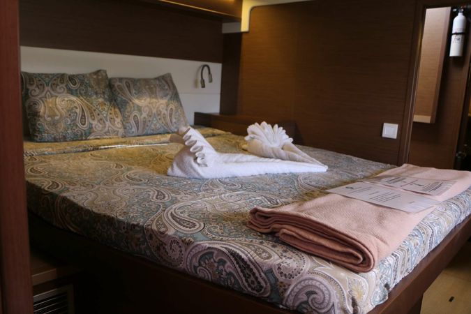 Lagoon 52 F | Blue Octane