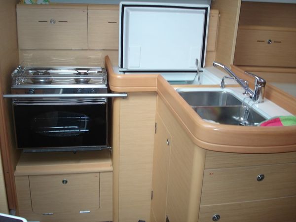 Beneteau First 36.7 | Sara-ya