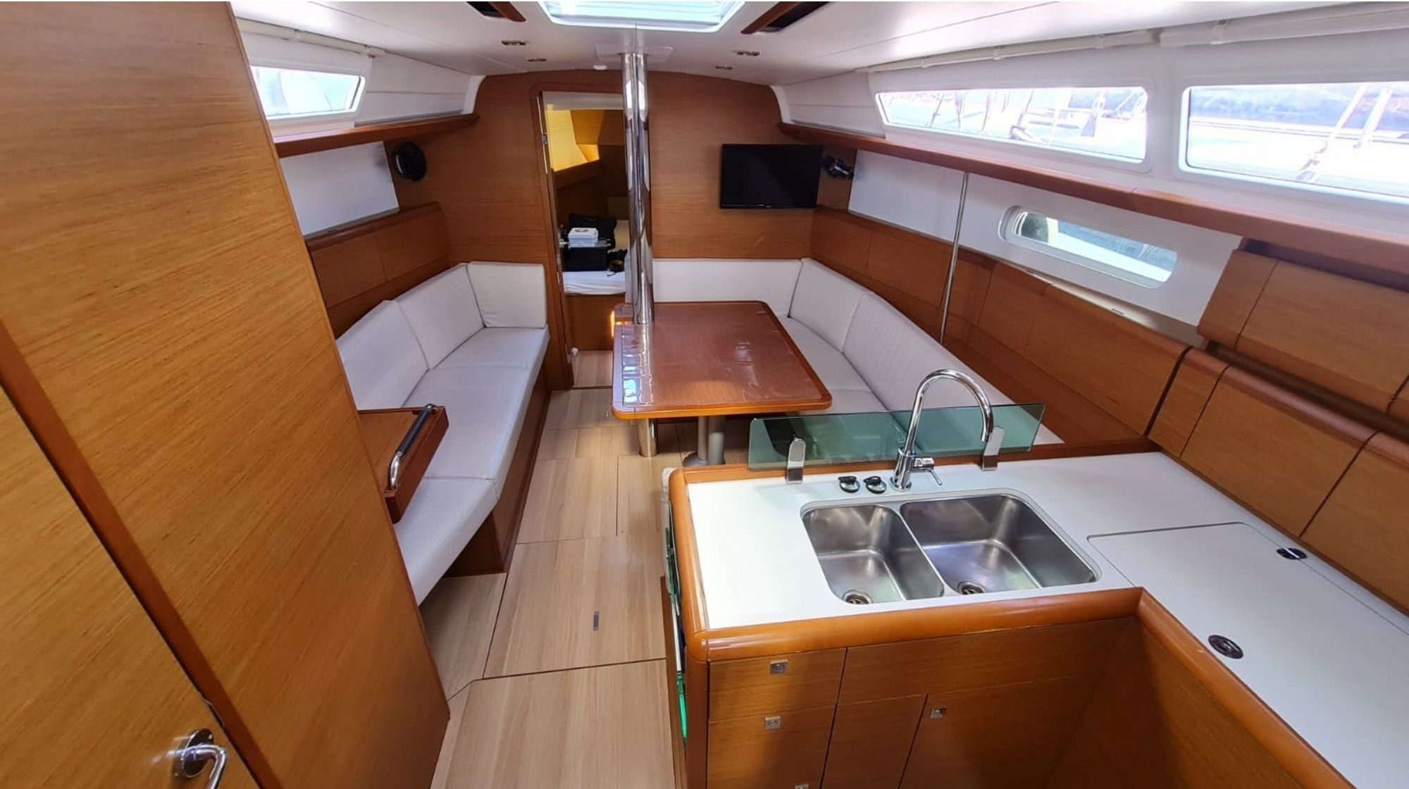 Jeanneau Sun Odyssey 389 | Morning Star