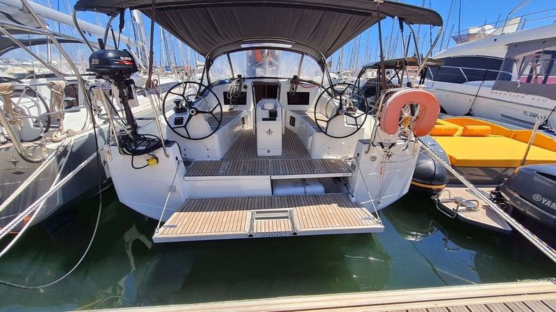 Jeanneau Sun Odyssey 410 | Shaman 2
