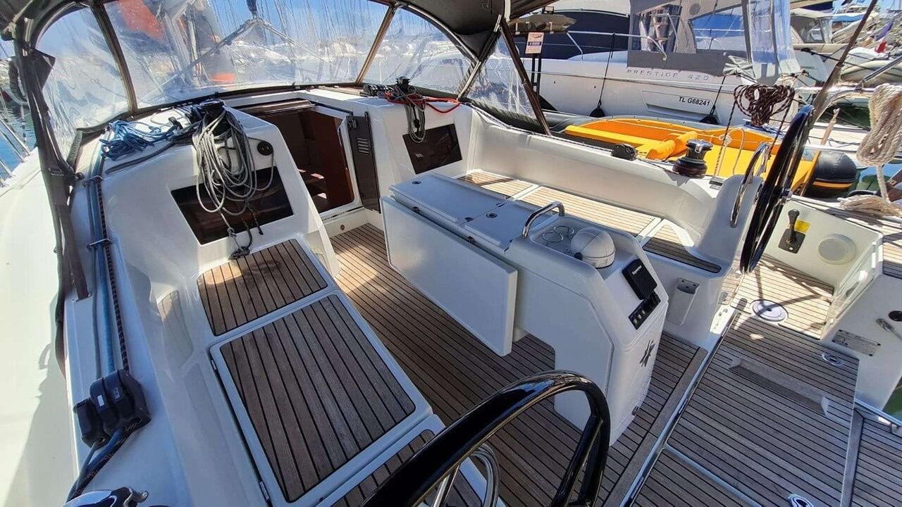 Jeanneau Sun Odyssey 410 | Shaman 2