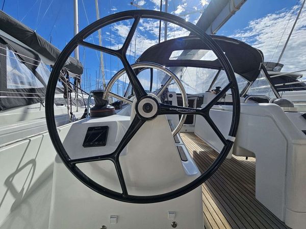 Jeanneau Sun Odyssey 410 | Shaman 2