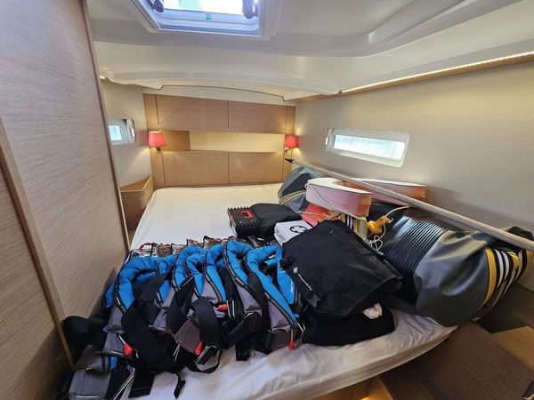 Jeanneau Sun Odyssey 410 | Shaman 2