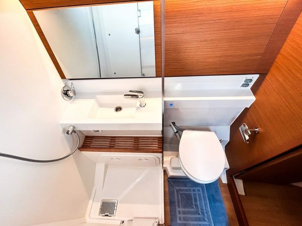 Jeanneau Sun Odyssey 440 | Rhythm & Blues