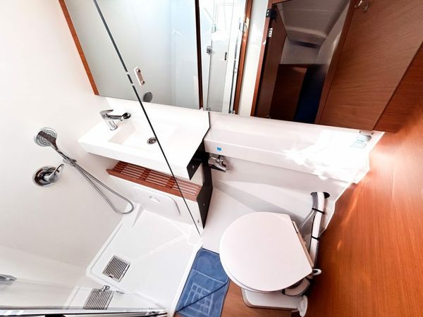 Jeanneau Sun Odyssey 440 | Rhythm & Blues