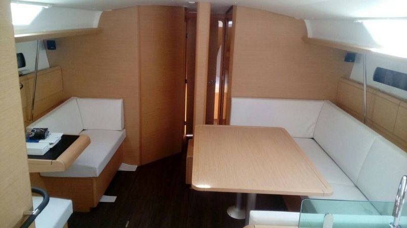 Jeanneau Sun Odyssey 449 | Lady G