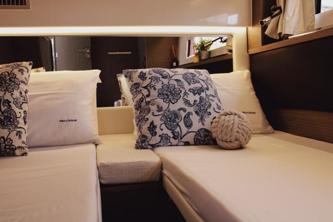 Jeanneau Merry Fisher 1295 Fly | Nika