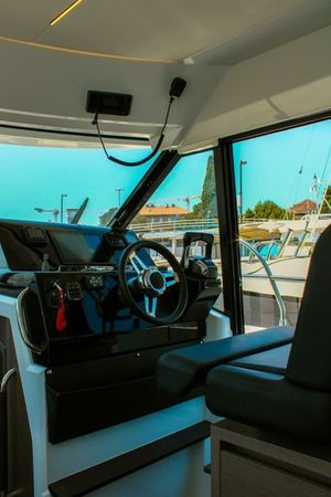 Jeanneau Merry Fisher 1295 Fly | Nika