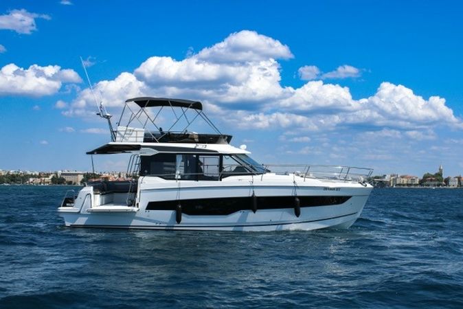 Jeanneau Merry Fisher 1295 Fly | Nika