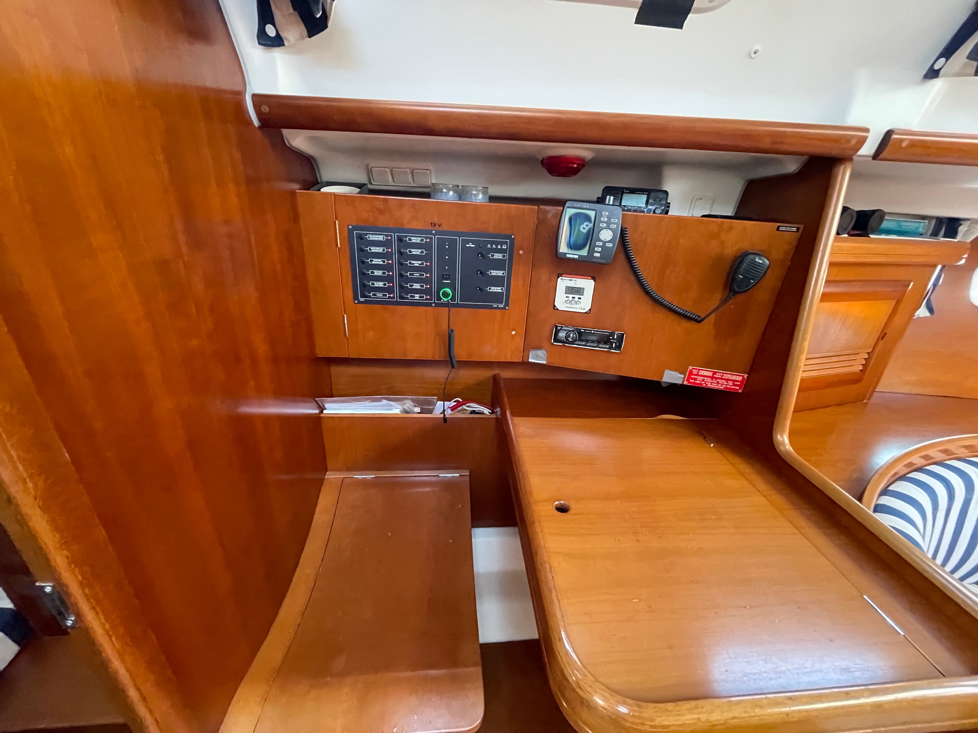Beneteau Oceanis Clipper 393 | Armenistis