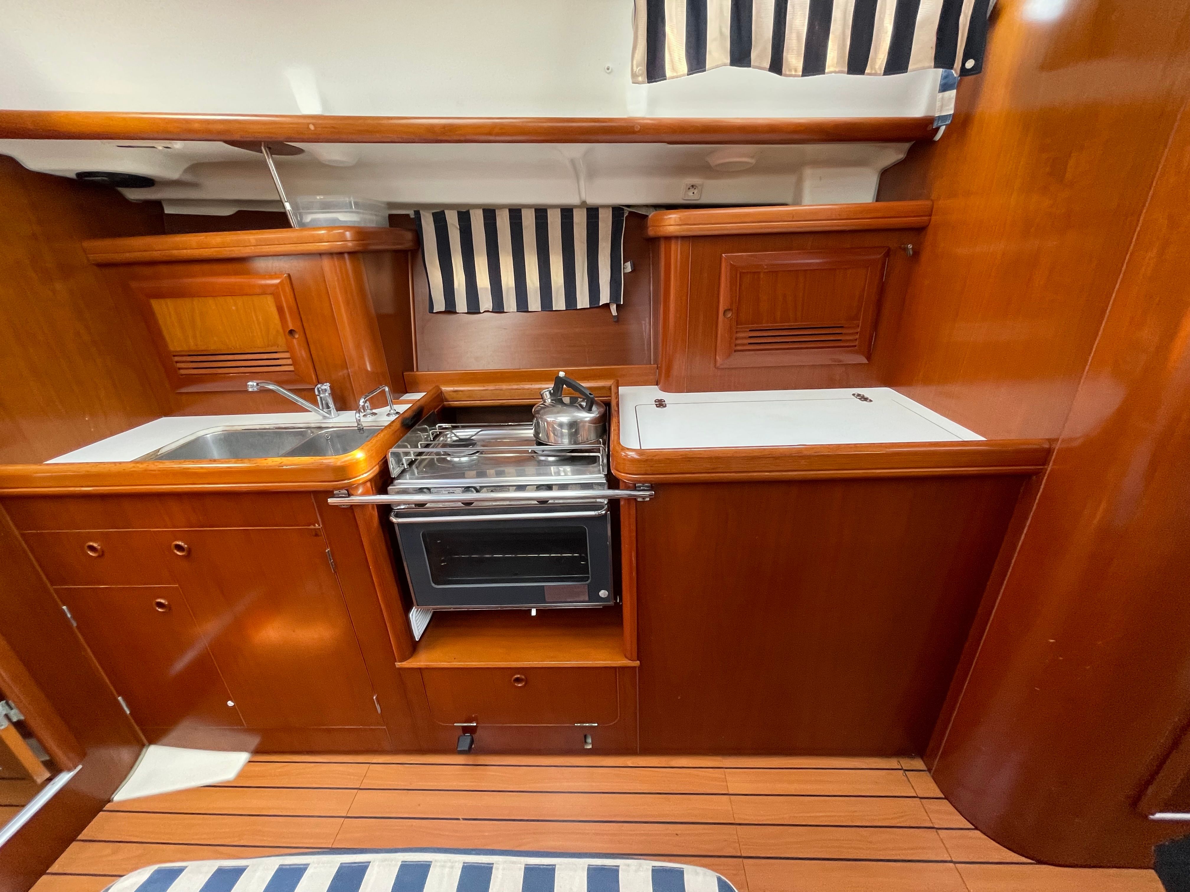 Beneteau Oceanis Clipper 393 | Armenistis