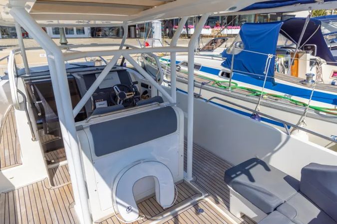 Nimbus T9 | Cinnamon