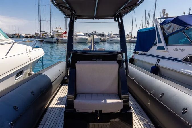 Sea Water Phantom 260 | 2021