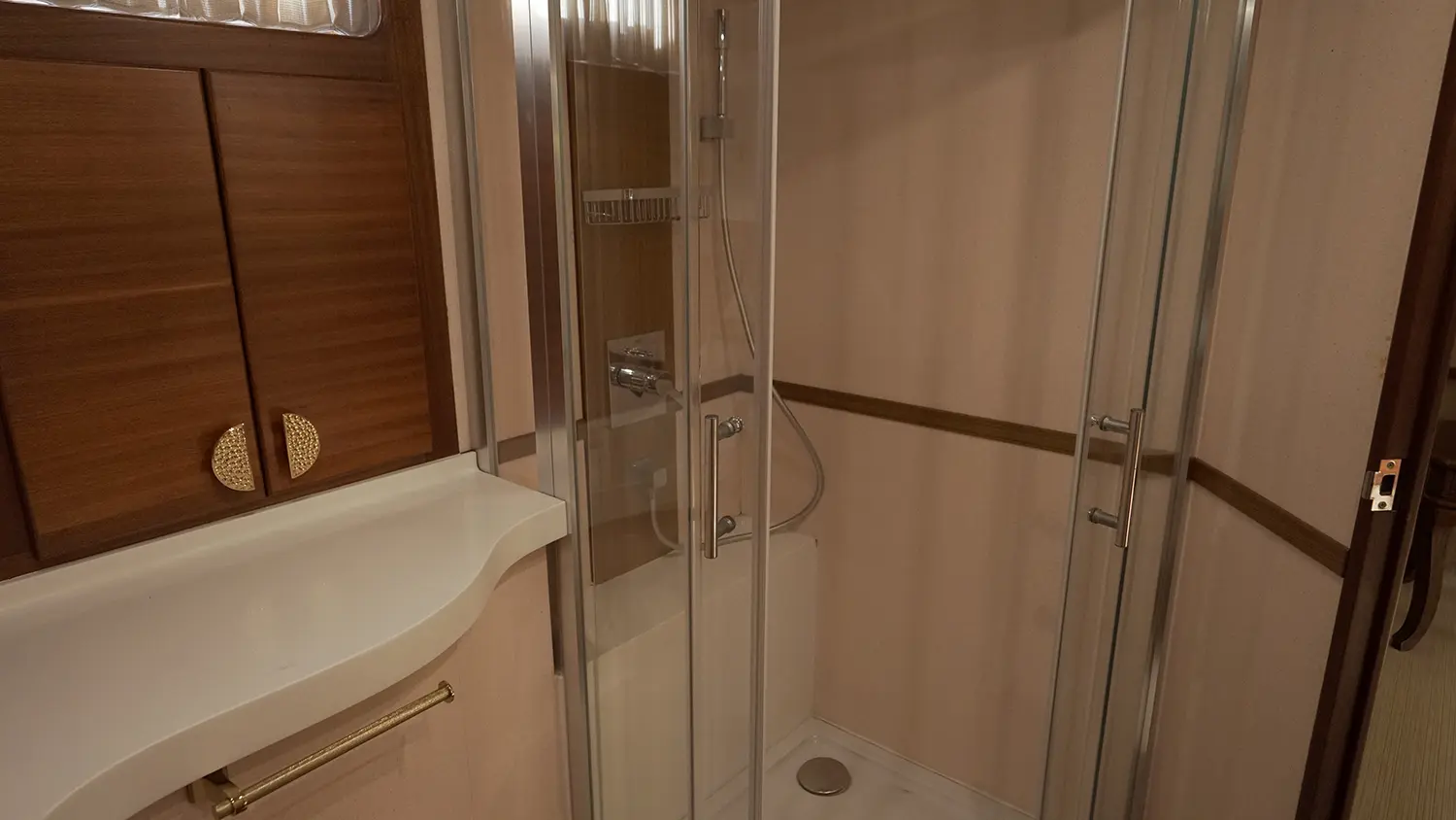 Custom Built 88 | Ayem