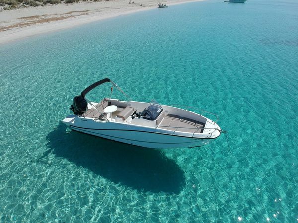 Quicksilver 755 | Aletta