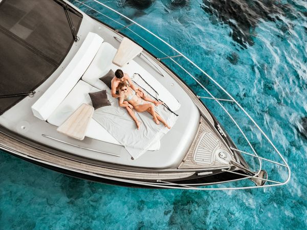 Azimut 55 | Hype