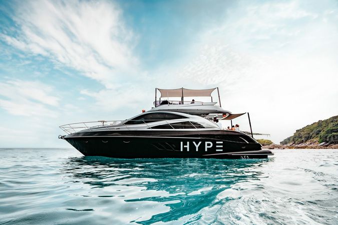 Azimut 55 | Hype