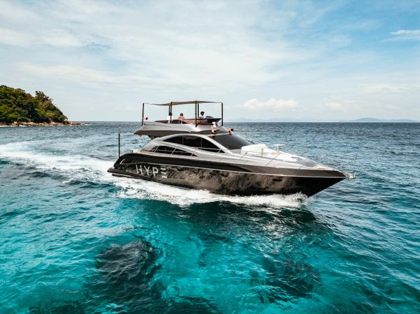 Azimut 55 | Hype