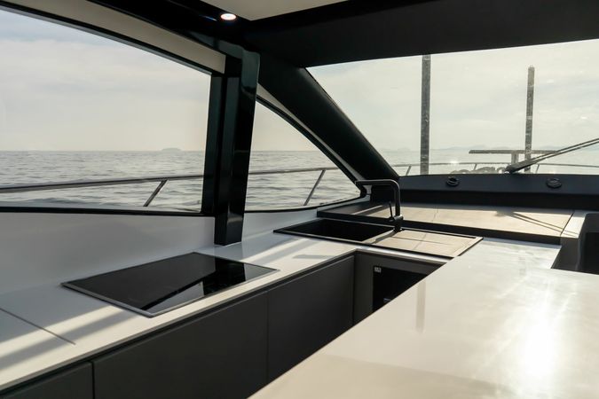 Azimut 55 | Hype